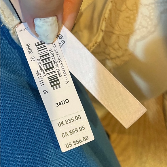 Victoria's Secret Cream Lace Push-up Bra 34DD - Picture 9 of 9